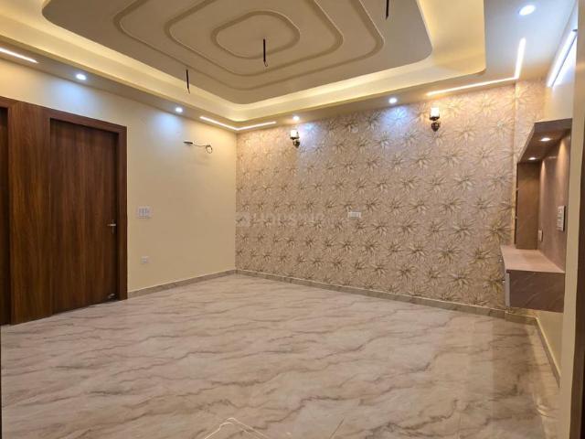 3 BHK Independent Builder Floor in Shastri Nagar for resale Ghaziabad. The reference number is 21116584