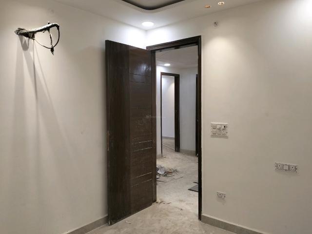 3 BHK Independent Builder Floor in Shastri Nagar for resale New Delhi. The reference number is 19698066