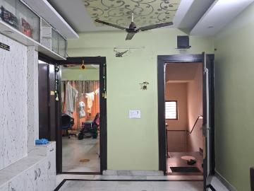 3 BHK Independent Builder Floor in Shastri Nagar for resale New Delhi. The reference number is 19763861