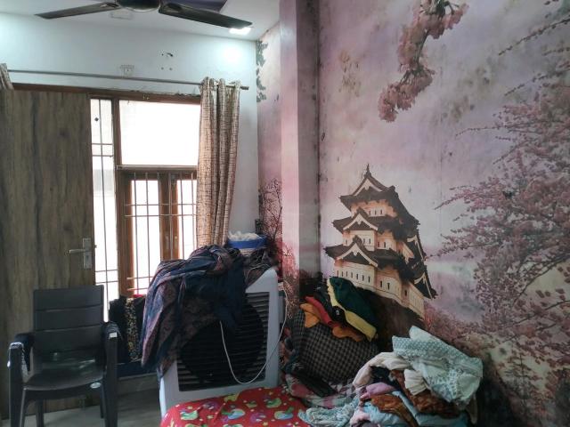3 BHK Independent Builder Floor in Shastri Nagar for resale New Delhi. The reference number is 19792740