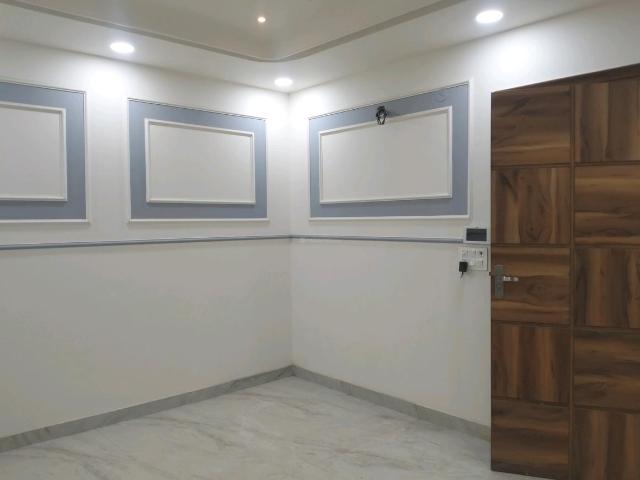 3 BHK Independent Builder Floor in Shastri Nagar for resale New Delhi. The reference number is 20581831