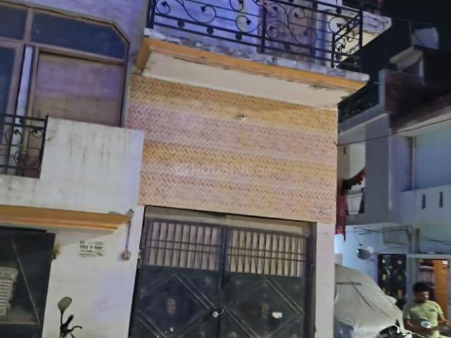 3 BHK Independent Builder Floor in Shivaji Puram for rent Lucknow. The reference number is 18407060