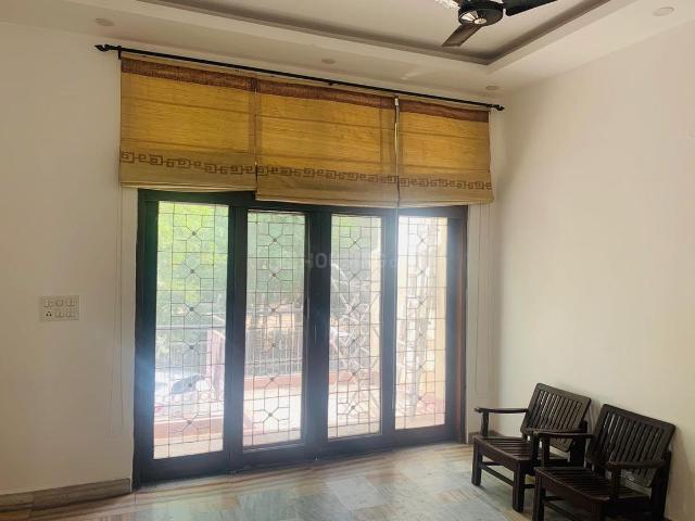 3 BHK Independent Builder Floor in South Extension II for rent New Delhi. The reference number is 21265774