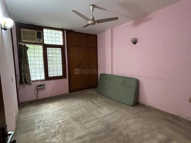 3 BHK Independent Builder Floor in South Extension II for resale New Delhi. The reference number is 19776784