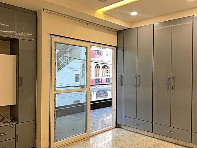 3 BHK Independent Builder Floor in Tagore Garden Extension for rent New Delhi. The reference number is 19844812