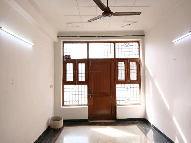 3 BHK Independent Builder Floor in Tagore Garden Extension for resale New Delhi. The reference number is 14657505