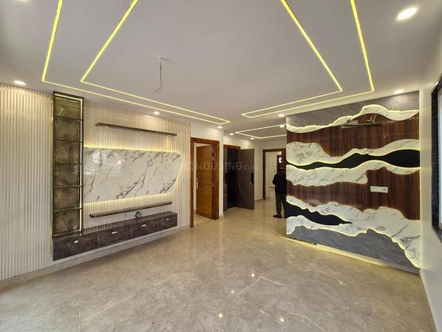 3 BHK Independent Builder Floor in Tagore Garden Extension for resale New Delhi. The reference number is 20186951