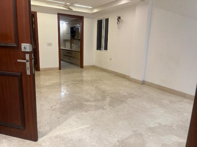 3 BHK Independent Builder Floor in Tilak Nagar for resale New Delhi. The reference number is 18415250