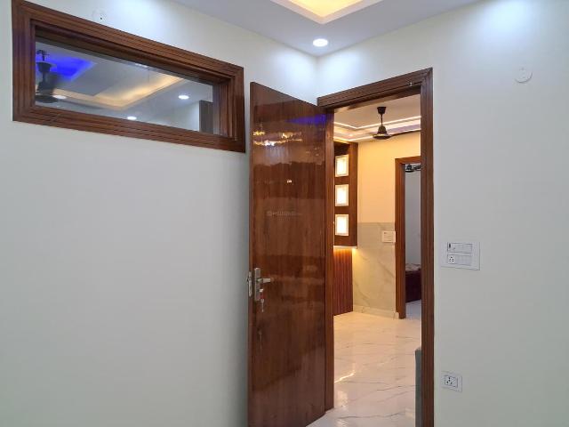 3 BHK Independent Builder Floor in Uttam Nagar for rent New Delhi. The reference number is 20312861