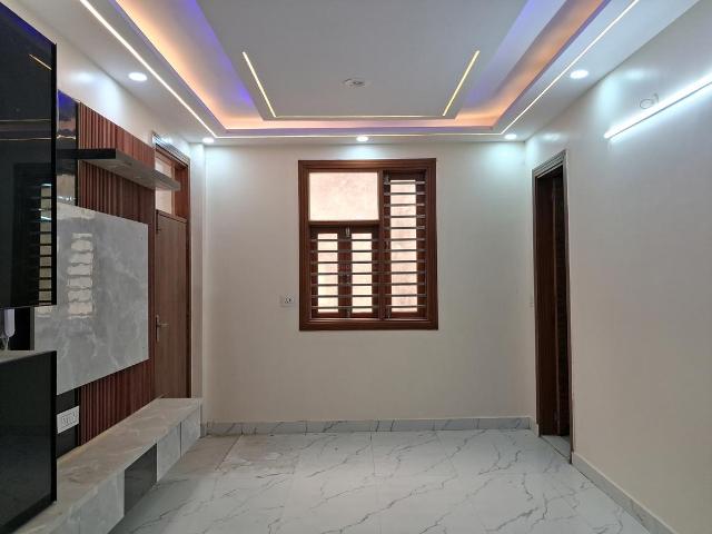 3 BHK Independent Builder Floor in Uttam Nagar for rent New Delhi. The reference number is 20711731