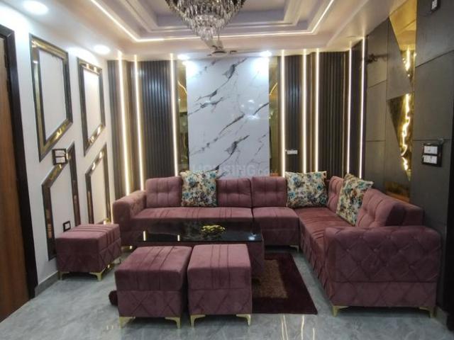 3 BHK Independent Builder Floor in Uttam Nagar for resale New Delhi. The reference number is 17211853