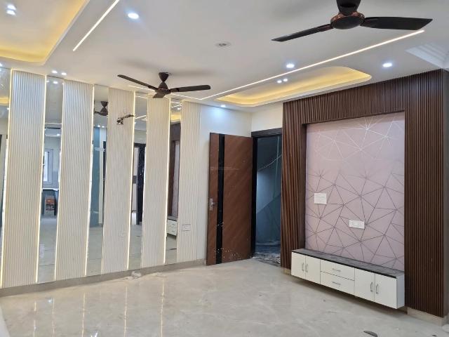 3 BHK Independent Builder Floor in Uttam Nagar for resale New Delhi. The reference number is 19757425