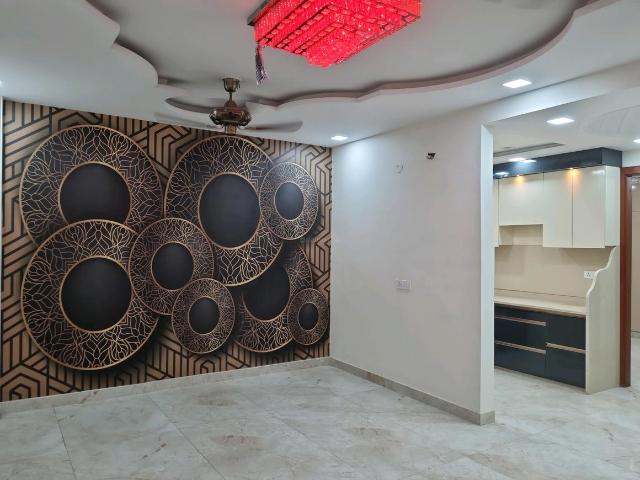 4 BHK Apartment in Bharat Vihar for resale New Delhi. The reference number is 20446950