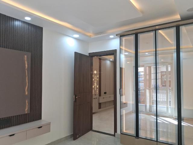 3 BHK Independent Builder Floor in Uttam Nagar for resale New Delhi. The reference number is 20802049