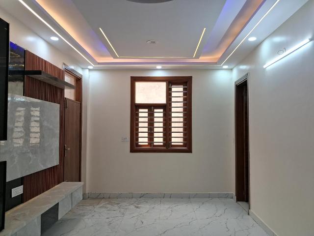 3 BHK Independent Builder Floor in Uttam Nagar for resale New Delhi. The reference number is 20894938