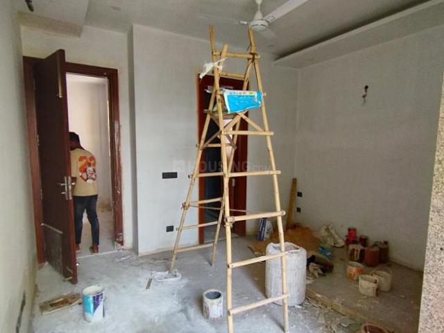3 BHK Independent Builder Floor in Uday Park for resale New Delhi. The reference number is 19120356