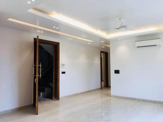 3 BHK Independent Builder Floor in Uday Park for resale New Delhi. The reference number is 20329977