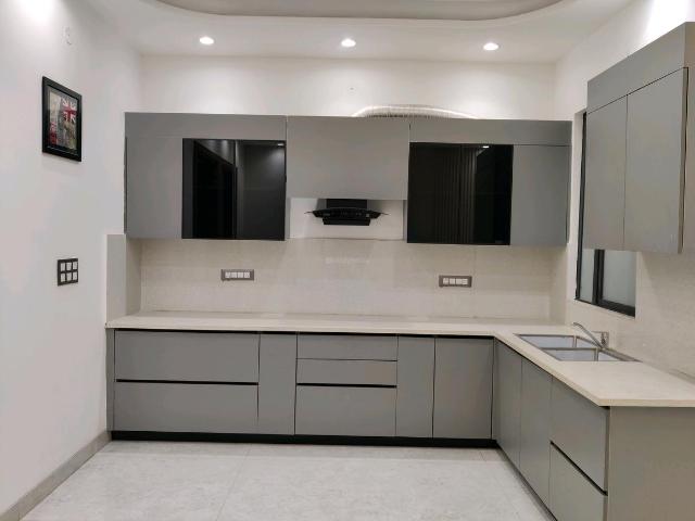 3 BHK Independent Builder Floor in Vaishali for resale Ghaziabad. The reference number is 16927642