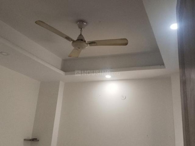 3 BHK Independent Builder Floor in Vaishali for resale Ghaziabad. The reference number is 20091860
