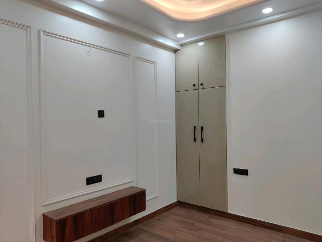 3 BHK Independent Builder Floor in Vaishali for resale Ghaziabad. The reference number is 20113551