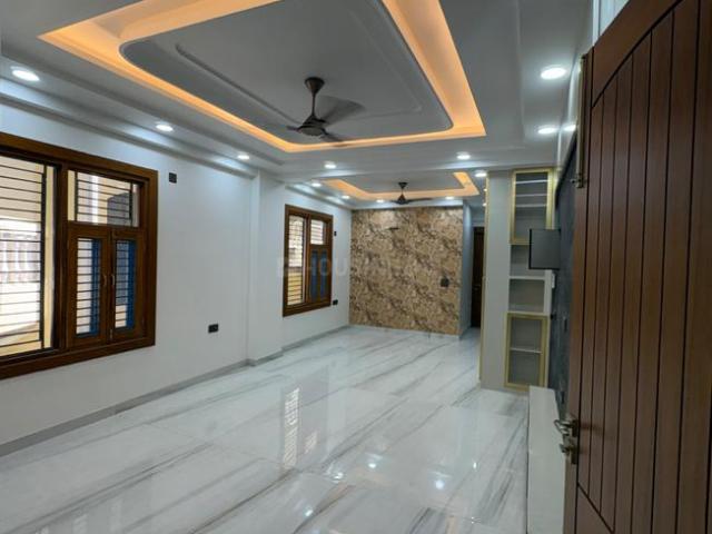 3 BHK Independent Builder Floor in Vaishali for resale Ghaziabad. The reference number is 20293112