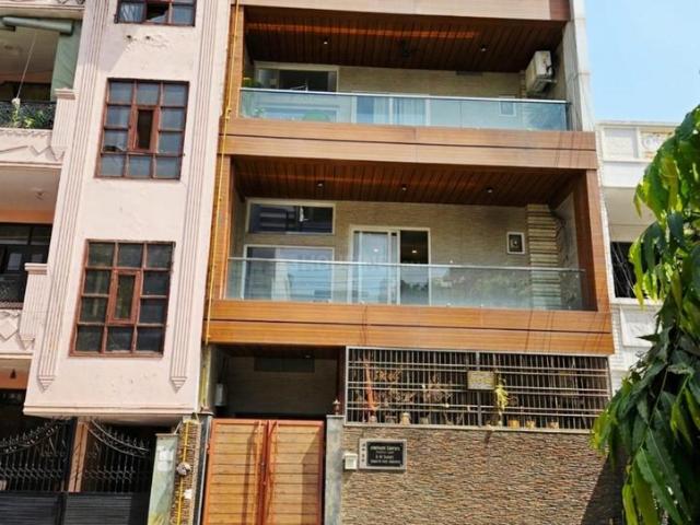 3 BHK Independent Builder Floor in Vaishali for resale Ghaziabad. The reference number is 20331718