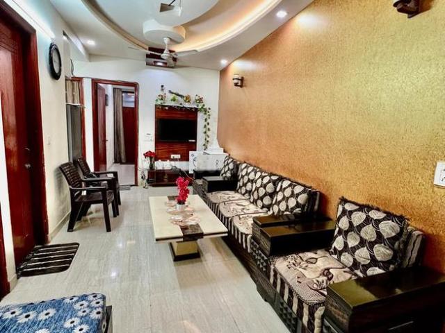 3 BHK Independent Builder Floor in Vaishali for resale Ghaziabad. The reference number is 21203485