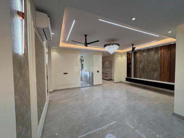 3 BHK Independent Builder Floor in Vasant Kunj for resale New Delhi. The reference number is 19909956