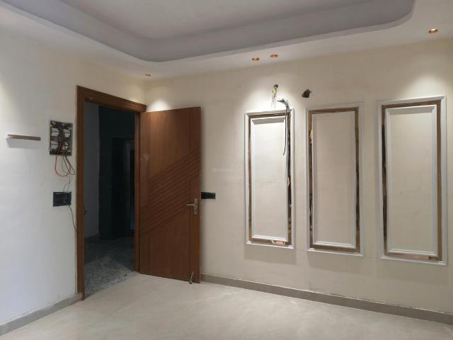 3 BHK Independent Builder Floor in Vasundhara for resale Ghaziabad. The reference number is 20436185