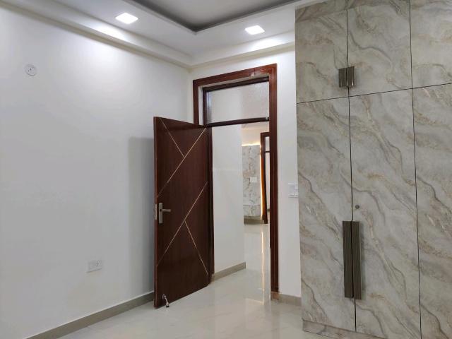 3 BHK Independent Builder Floor in Vasundhara for resale Ghaziabad. The reference number is 20239573