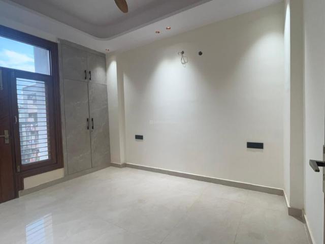 3 BHK Independent Builder Floor in Vasundhara for resale Ghaziabad. The reference number is 21044502