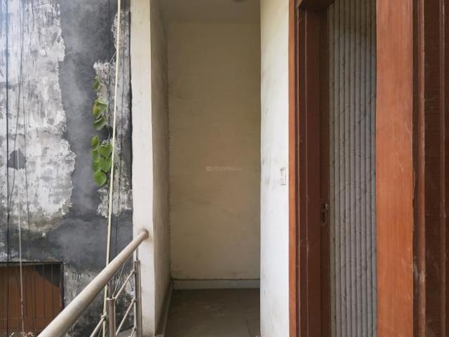 3 BHK Independent Builder Floor in Vasundhara for resale Ghaziabad. The reference number is 21365256