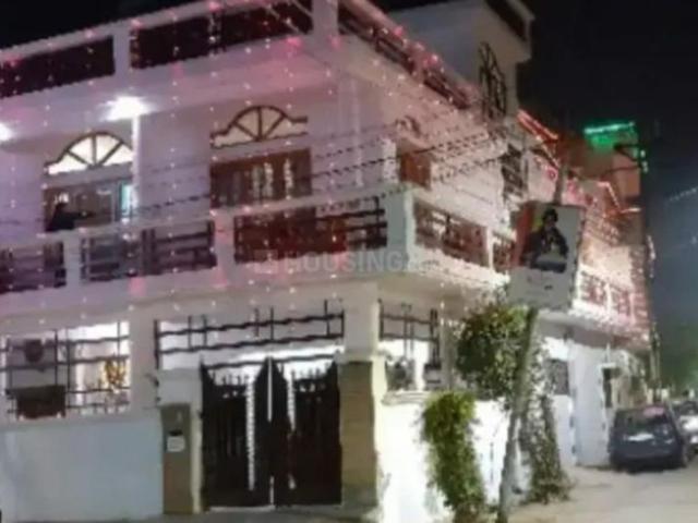 3 BHK Independent Builder Floor in Vikas Nagar for rent Lucknow. The reference number is 17602405
