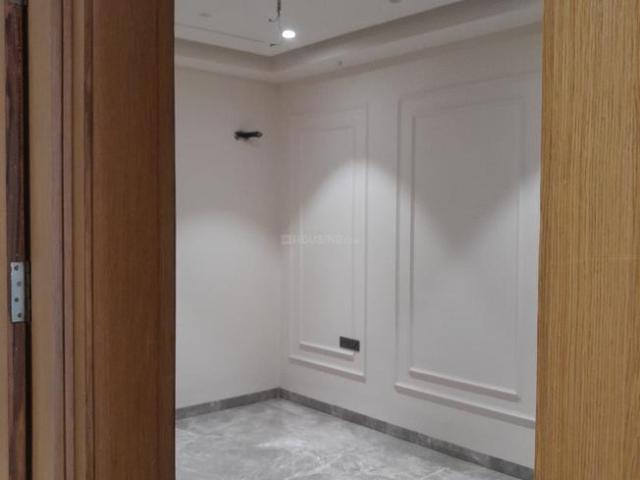 3 BHK Independent Builder Floor in Vikaspuri for resale New Delhi. The reference number is 20090611