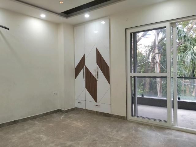 3 BHK Independent Builder Floor in Vikaspuri for resale New Delhi. The reference number is 20452074