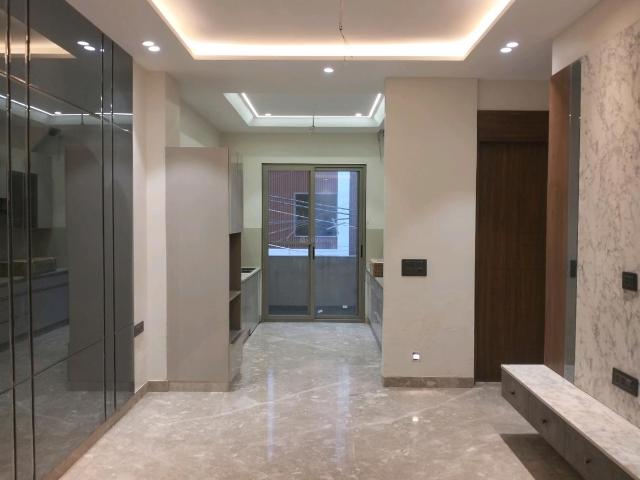 3 BHK Independent Builder Floor in Vikaspuri for resale New Delhi. The reference number is 21085111