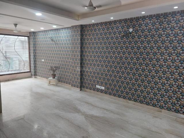 3 BHK Independent Builder Floor in Vivek Vihar for rent New Delhi. The reference number is 19995869