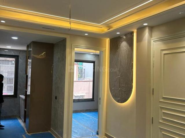 3 BHK Independent Builder Floor in Vivek Vihar for resale New Delhi. The reference number is 20458482