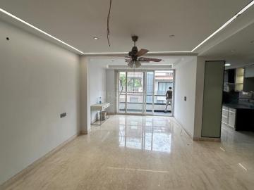 3 BHK Independent Builder Floor in Vivek Vihar for resale New Delhi. The reference number is 20462781