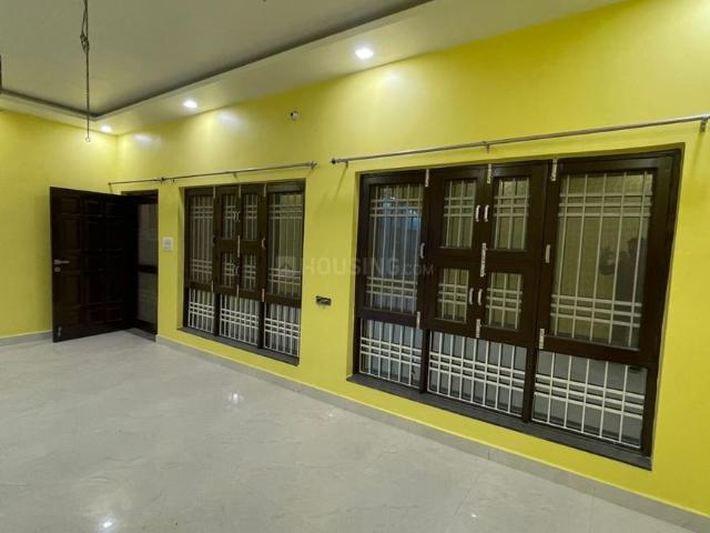 3 BHK Independent Builder Floor in Vrindavan Yojana for rent Lucknow. The reference number is 19308642