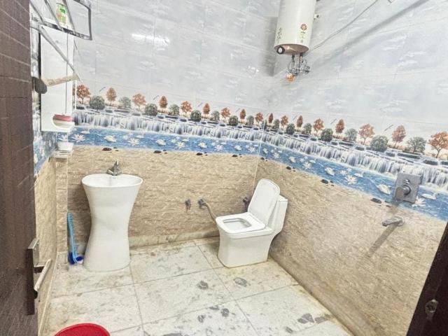 3 BHK Independent Builder Floor in Wave City for resale Ghaziabad. The reference number is 20269105