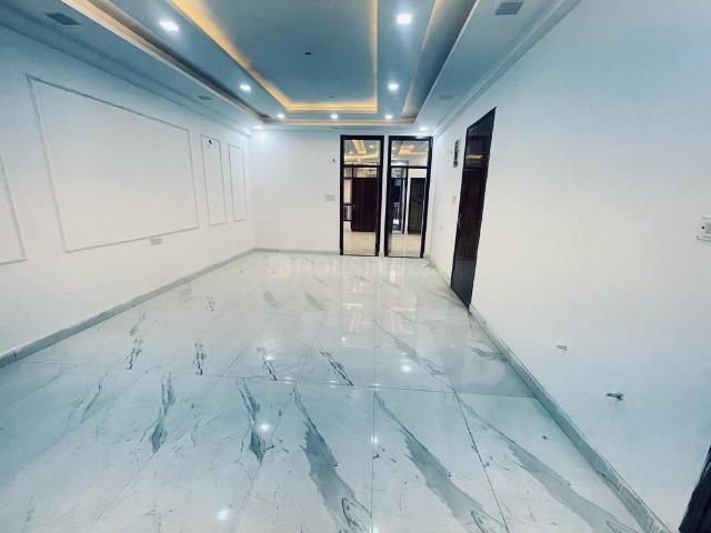 3 BHK Independent Builder Floor in Wave City for resale Ghaziabad. The reference number is 21194996