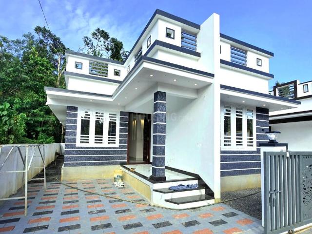 3 BHK Independent House in Thattampady for resale Kochi. The reference number is 18317662