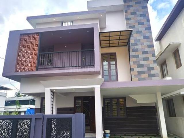 3 BHK Independent House in Thrippunithura for resale Kochi. The reference number is 20397351