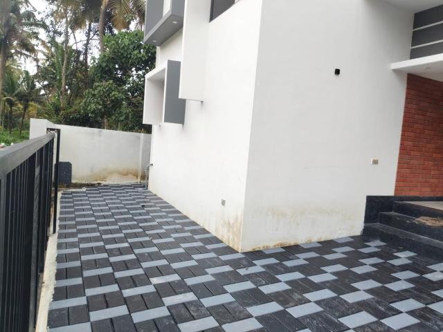 3 BHK Independent House in Thrippunithura for resale Kochi. The reference number is 20986654