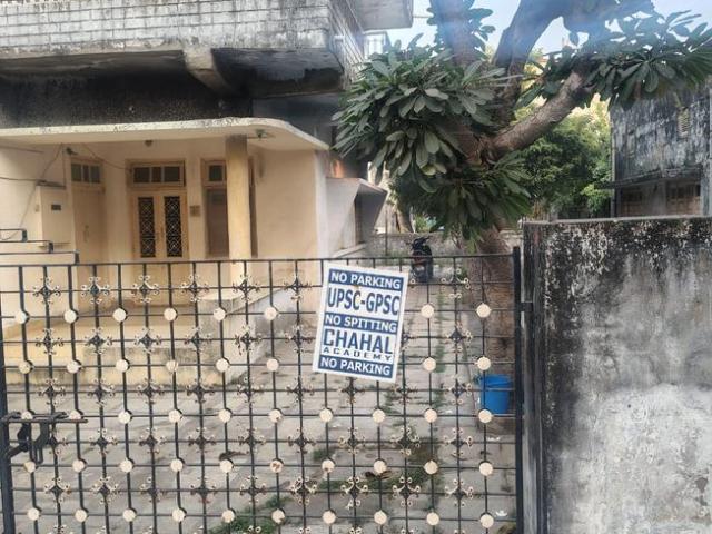 3 BHK Independent House in Usmanpura for resale Ahmedabad. The reference number is 19922210