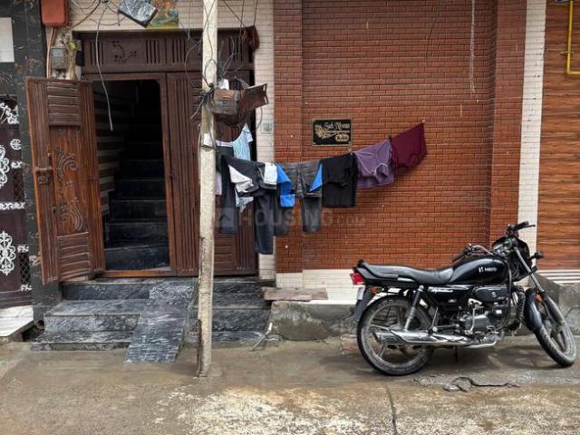 3 BHK Independent House in Uttam Nagar for rent New Delhi. The reference number is 21340353