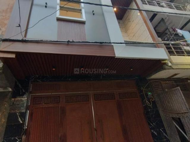 3 BHK Independent House in Uttam Nagar for resale New Delhi. The reference number is 18132863