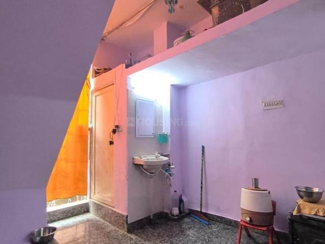 3 BHK Independent House in Uttam Nagar for resale New Delhi. The reference number is 18617621