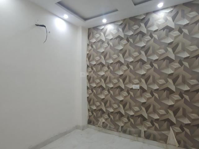 3 BHK Independent House in Uttam Nagar for resale New Delhi. The reference number is 21263165